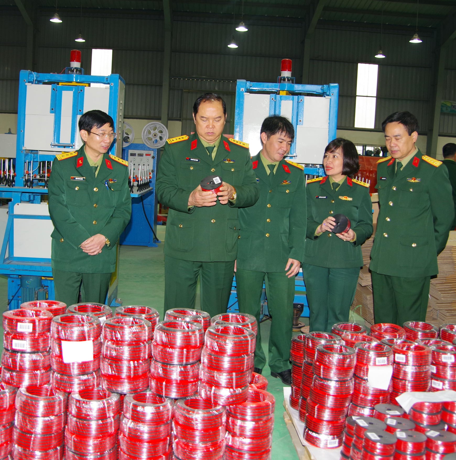 Dây chuyền sản xuất tại nhà máy Z43