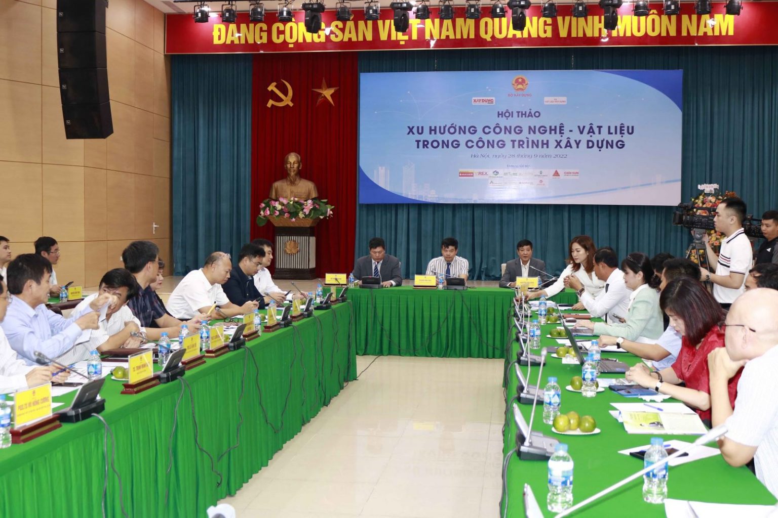 z43 tham dự hội thảo báo xây dựng